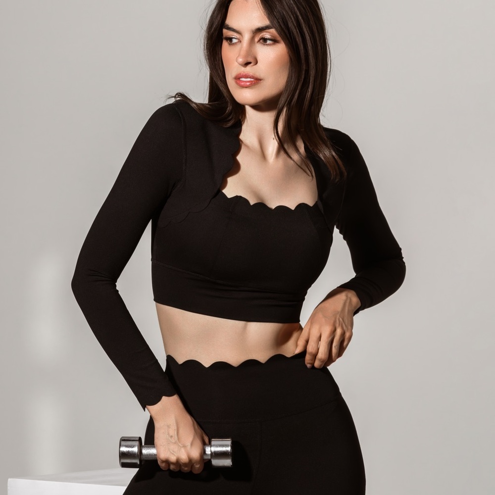 Black Scalloped Long Sleeve Crop Top